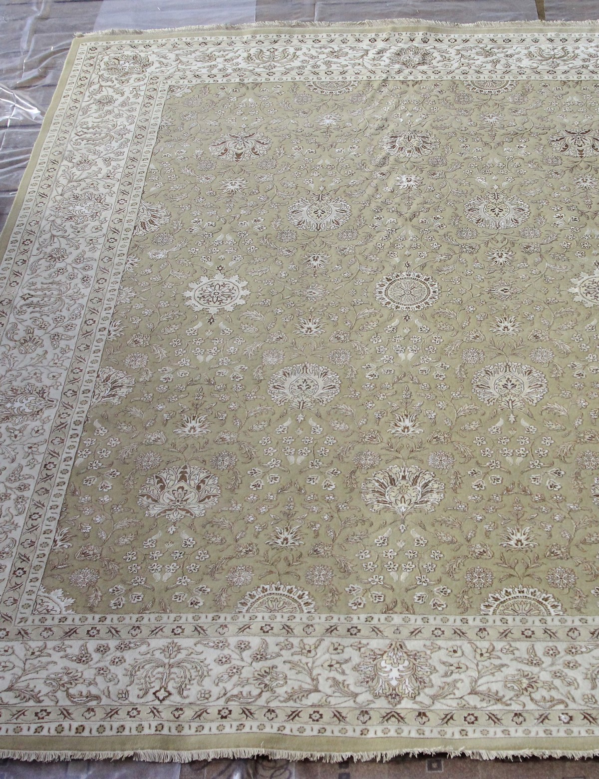 Индия шерсть шелк 14x14 - 798A - LR.GOLD/IVORY
