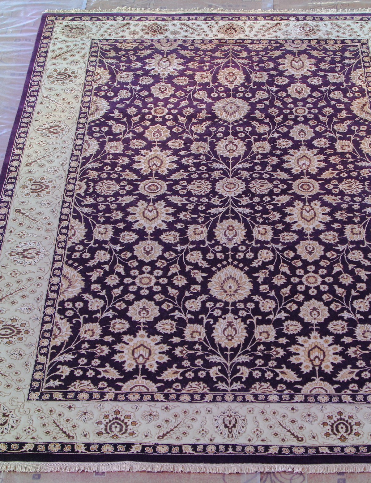 Индия шерсть шелк 14x14 - 802 - D.PURPLE/IVORY