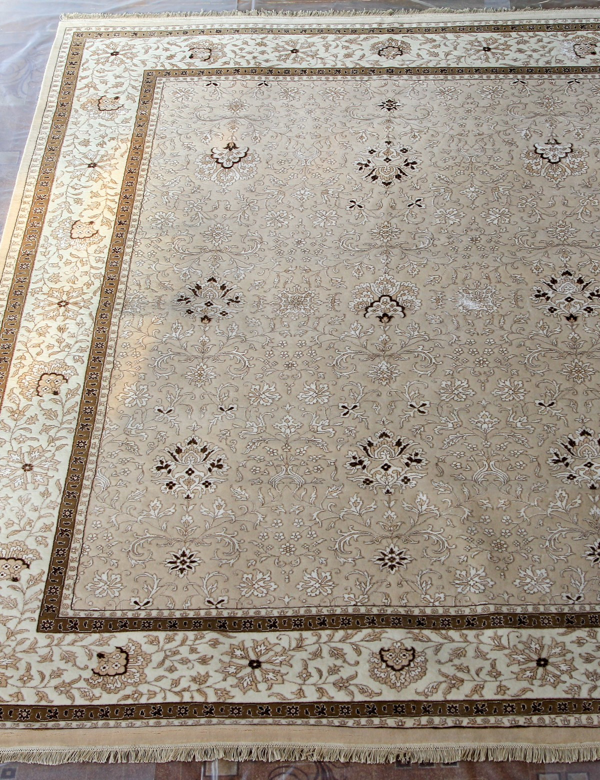 Индия шерсть шелк 14x14 - 803 - BEIGE / IVORY