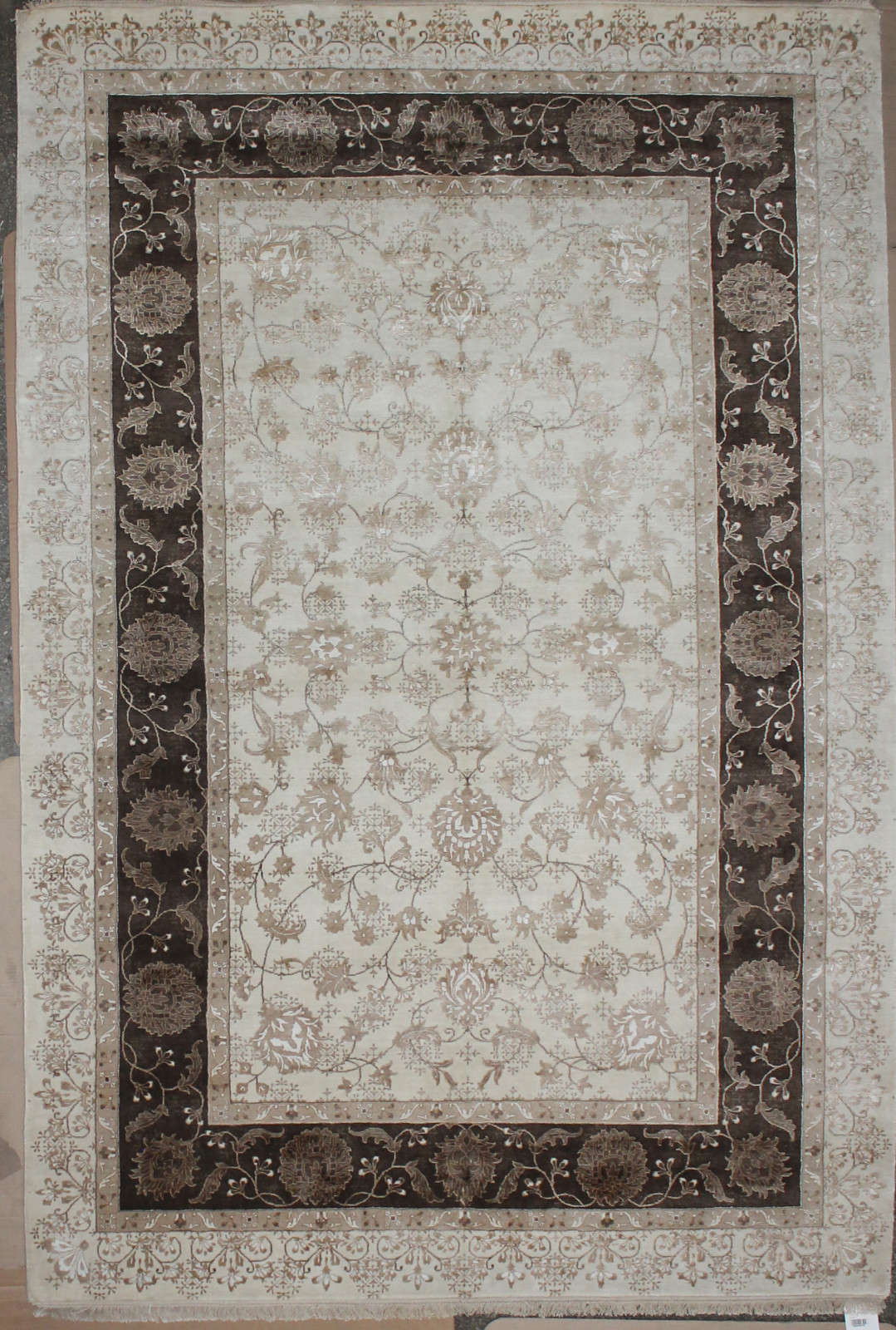 Индия шерсть шелк 14x14 - 818 - IVORY / D.BROWN