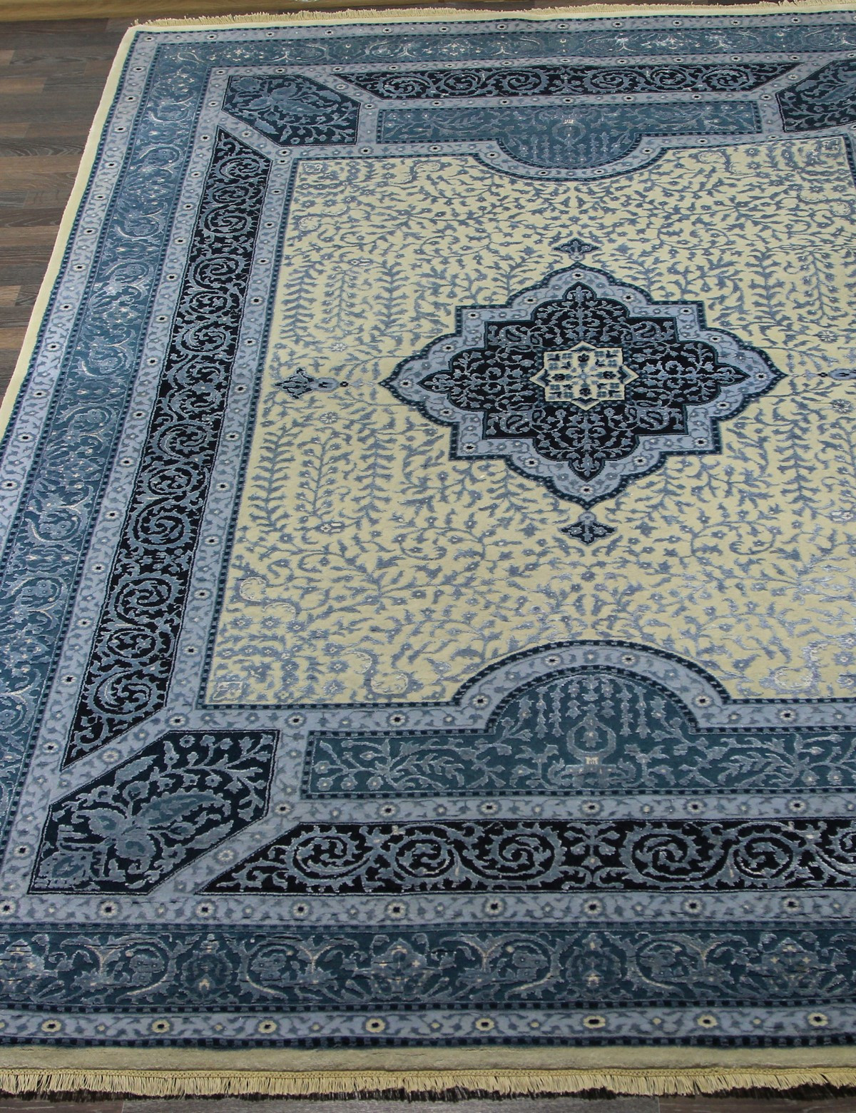Индия шерсть шелк 14x14 - 867 - IVORY/D.BLUE