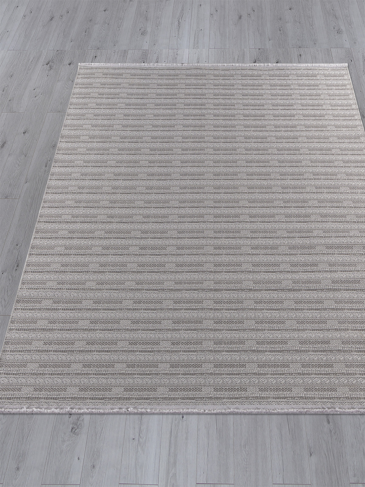 MODEL - 09634 - GREY