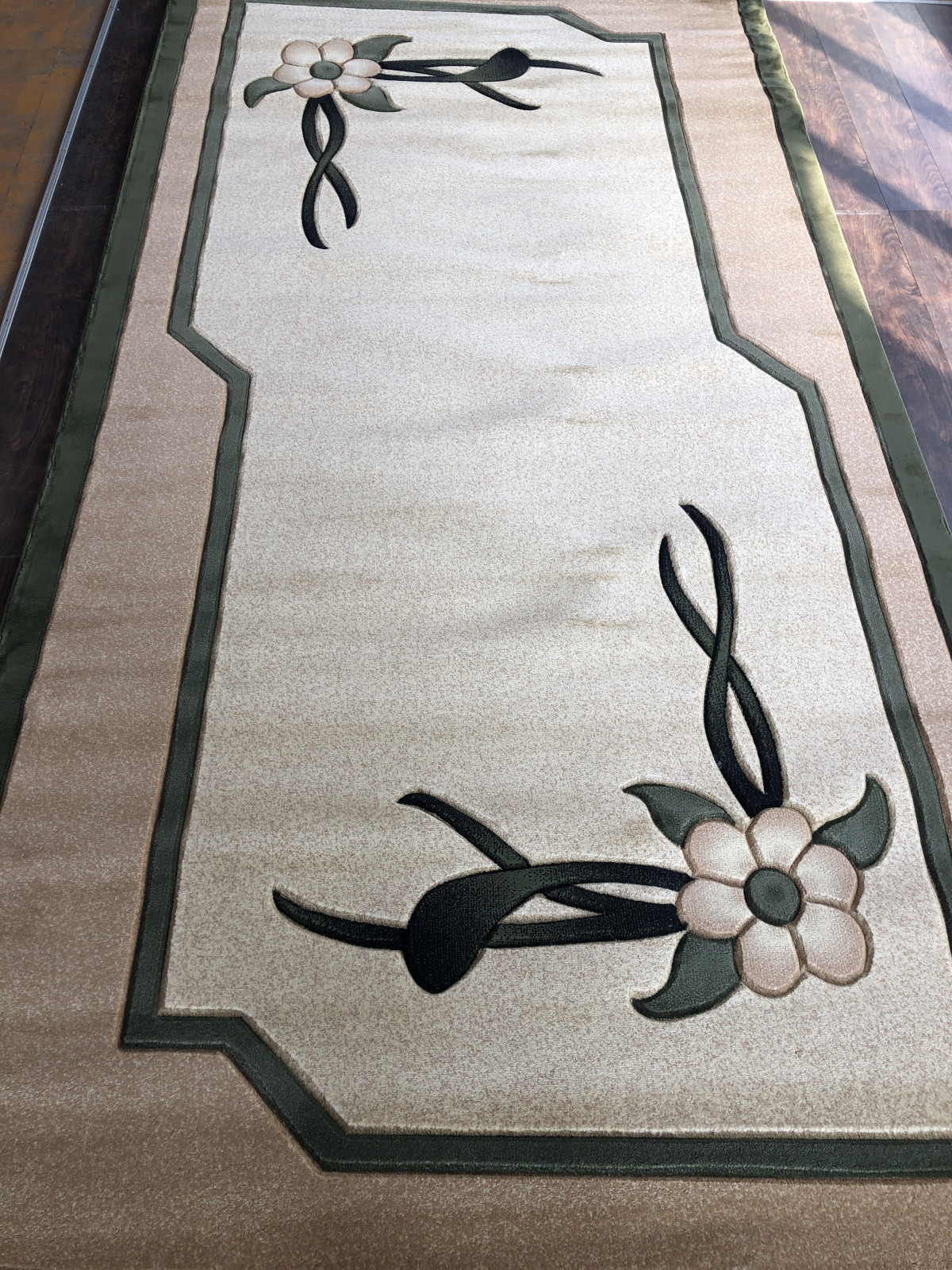 PACIFIC CARVING - 275 - CREAM/GREEN