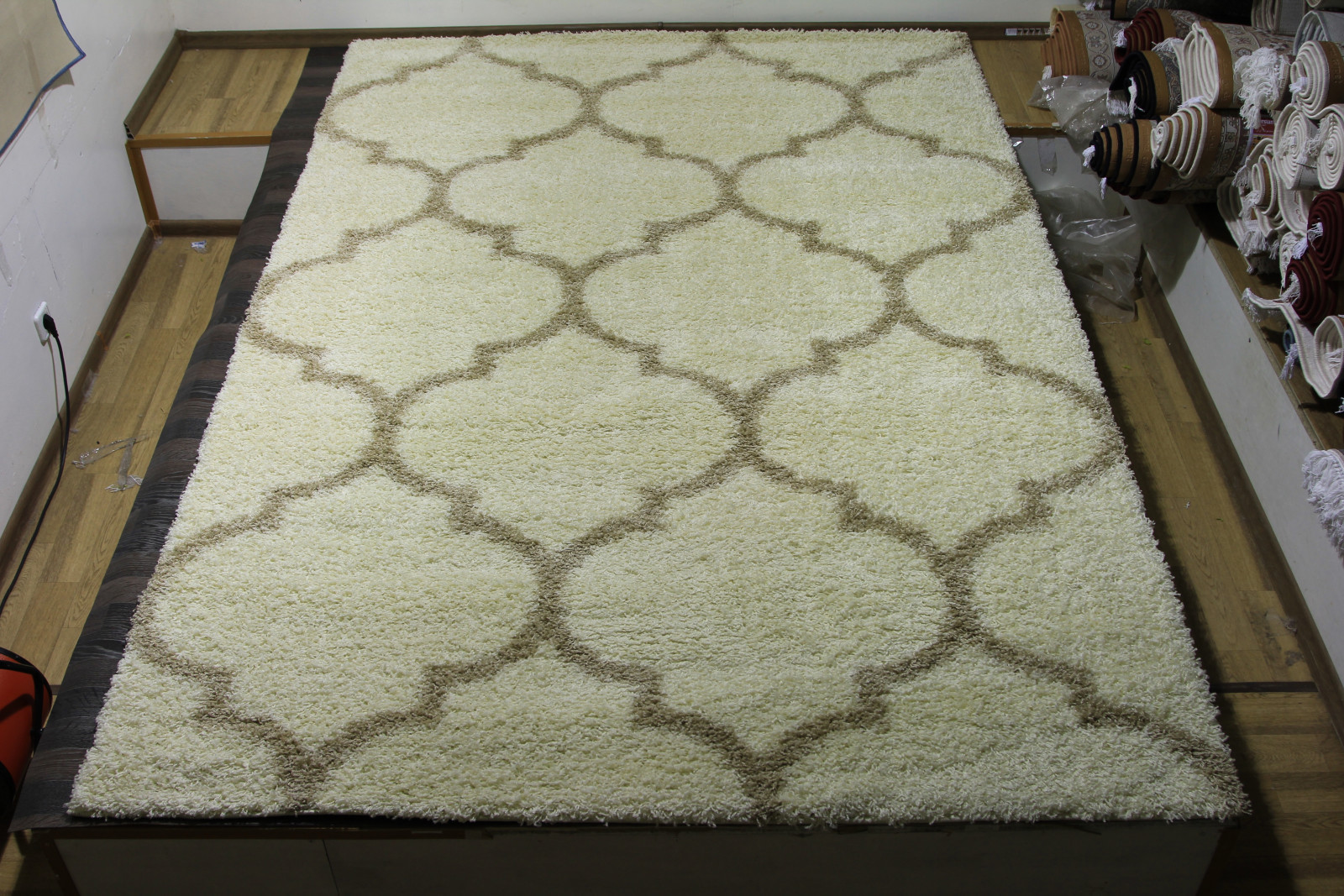 SHAGGY ULTRA - S693 - CREAM-D.BEIGE